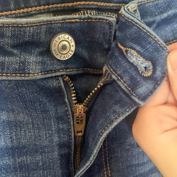 Women's American Eagle Next Level Stretch Short Jeans - Picture 5 of 10